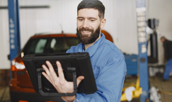 what to look for in equipment management software