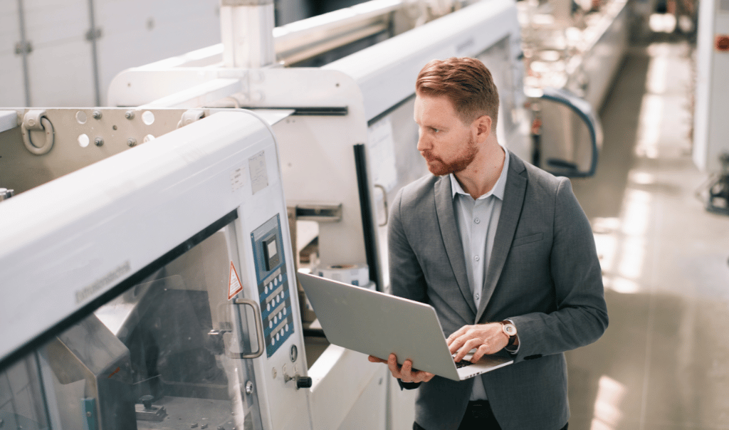 Digital Work Order Management in Manufacturing: A Guide to Improving Productivity